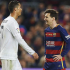Cristiano y Messi, los dos mejores futbolistas del mundo, en una imagen de archivo. ALEJANDRO GARCÍA