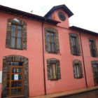 Casa donde vivió Ángel González en Páramo del Sil, hoy Centro Rural de Innovación Educativa.