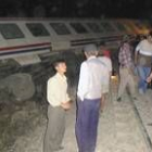 Estado de uno de los vagones del tren de alta velocidad que descarriló a 120 kilómetros de Estambul