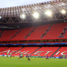 El Nuevo San Mamés en todo su explendor decidirá si el Athletic pasa a la fase de grupos