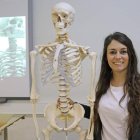 Laura Gutiérrez Mesa, ayer en el IES Fernando I de Valencia de Don Juan. J. REVILLA