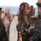 Penélope Cruz y Johnny Depp en una escena de la película.