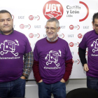Los líderes sindicales con la camiseta de apoyo a Everest