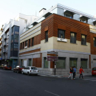 El antiguo edificio de Telefónica era propiedad de Inmobiliaria Llamas Álvarez desde 2003 y hasta septiembre acogió los servicios del INSS. RAMIRO