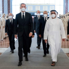 Felipe VI el domingo en Abu Dhabi durante su viaje por la muerte del emir. MINISTERIO DE PRESIDENCIA DE EMIRATOS