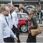 El desafío de Tess Asplund a los neonazis el 1º de mayo en Suecia.