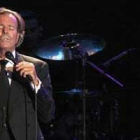 Julio Iglesias.