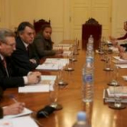 Los responsables de la fundación se reunieron con el subdelegado de Gobierno en la capital leonesa