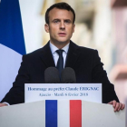 Emmanuel Macron, durante su discurso en el homenaje al prefecto de Córcega Claude Erignac, asesinado en 1998, en Ajaccio.