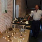 Avelino García ha cedido su colección sobre minería hasta el 30 de septiembre.
