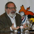 Fernando Savater intervino en una conferencia en la edición de Leer León del año 2006.