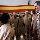 El rey Felipe VI visita por sorpresa a las tropas en Irak.
