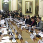 El ministro de Educación, Ángel Gabilondo, durante la reunión con el sector educativo.