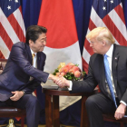 El Primer Ministro japonés, Shinzo Abe, junto al presidente de los Estados Unidos, Donald Trump-