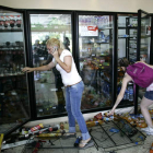 Los saqueos también afectan a los supermercados.