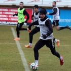 Rubén García, con el balón en los pies, no sufre lesión