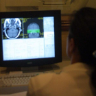Imagen de archivo de una prueba de resonancia en un hospital de León.