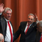 El presidente de Cuba, Díaz-Canel y el primer secretario del Partido Comunista, Castro. A. MENEGHINI
