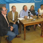 El grupo del PP casi al completo en la rueda de prensa.