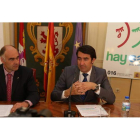 Antonio Carrasco y Juan Carlos Suárez-Quiñones, durante la presentación de la campaña que realizarán los farmacéuticos.