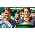 El suizo Federer y el alemán Haas con sus trofeos.