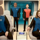 Seth Macfarlane y Adrianne Palicki, en la telecomedia de la Fox The Orville.