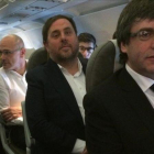 Carles Puigdemont, Oriol Junqueras y Raul Romeva, en un viaje a Bruselas para dar una conferencia en enero del 2017.