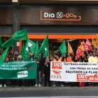 Protesta de trabajadores de la cadena de supermercados Dia.