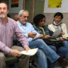 Merayo, al frente del PSOE de Ponferrada, con Vega, Santín y Fernández, en una asamblea.