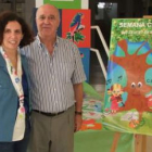 Ana Gaitero y Alfonso García, en el colegio de Navatejera durante la Semana Cultural.