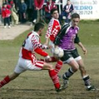 Puente Castro y U. D. Salamanca B disputaron un partido en el que batallaron hasta el último minuto