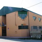Exterior del centro cívico de San Román de Bembibre.
