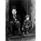 Charlot y Jackie Coogan en el primer filme, «El chico», de 1921