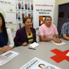 Tatiana Carballo, María Gutiérrez, José Antonio Fierro y Jorge Rojo, ayer en Cruz Roja.