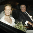 Marta Ortega, junto a su padre, a su llegada al pazo.