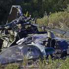 Estado en el que quedó el helicóptero accidentado en Lebrija.