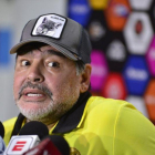 El tecnico argentino de Dorados de Sinaloa  Diego Armando Maradona  habla en rueda de prensa  tras el juego correspondiente a la jornada 11 del torneo de Ascenso MX  en el estadio Coruco Diaz.