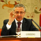 El ministro de Fomento compareció ayer en la comision respectiva del Congreso de los Diputados