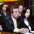 Las tres condenadas y Fermín Guerrero, en un momento del juicio en la Audiencia. RAMIRO