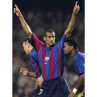 Rivaldo, celebra un gol en uno de los últimos encuentros con el Barcelona