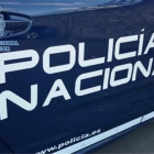 La operación de venta de diamantes falsos en León fue abortada por la Policía Nacional. DL