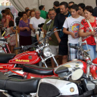 Las motos, los repuestos y las exposiciones se desplegarán en el patio del colegio de Las Carmelitas. RAMIRO