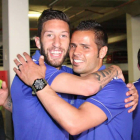Sergio Rodríguez y Acorán celebran la victoria tras finalizar el encuentro.