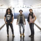 Los tres integrantes de la banda, en una de sus imágenes promocionales. LA FUGA