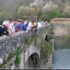 Los más jovenes, en una de las salidas para conocer el río Esla