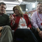 Javier Fernández, Susana Díaz y Guillermo Fernández Vara, durante la reunión del comité federal del PSOE del pasado sábado.