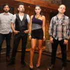 Ángel Baillo, segundo por la izquierda, con Playa Limbo, grupo con el que inician una gira internacional.