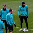 Bale, Ronaldo y Benzema, durante el entrenamiento de este viernes en Valdebebas.