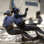 Támara Echegoyen y Berta Betanzos son primeras de la general en la clase 49er FX. OLIVIER HOSLET