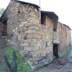 La casa donde la familia guardaba la matanza, calcinada.